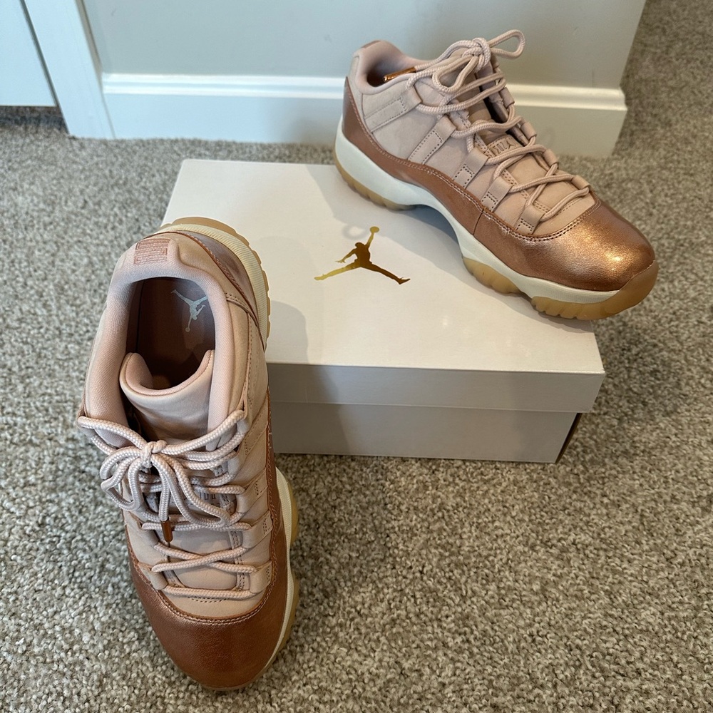 Women’s Air Jordan 11 Retro Low